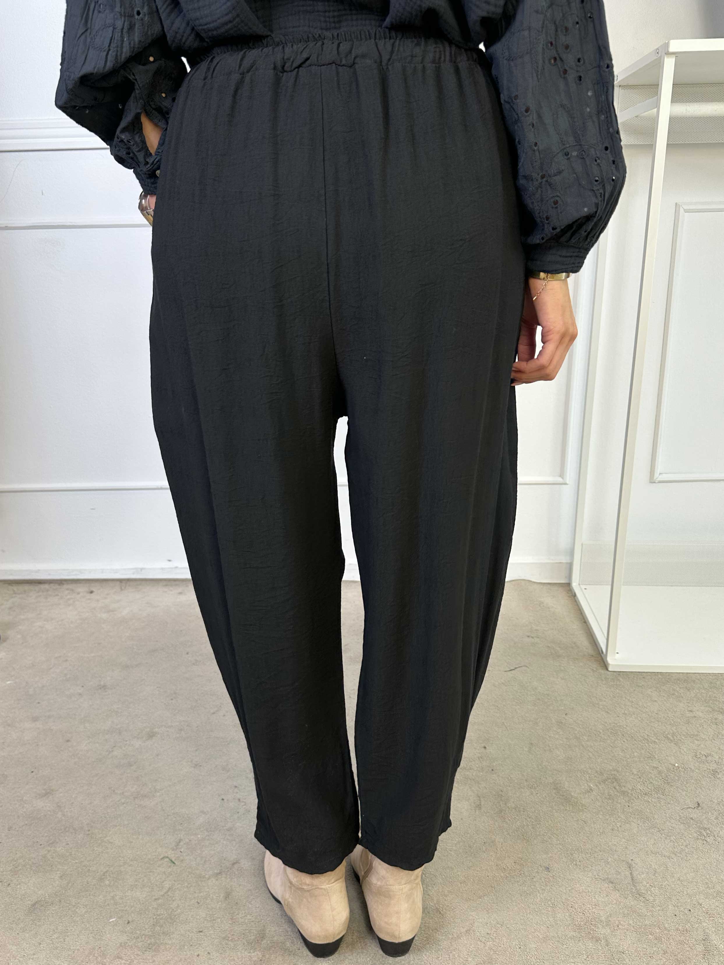 Ines - Løse bukser i viskose med pailletter på lommerne